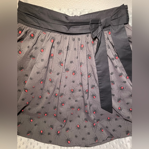 Sourpuss Black Widow Spider Swing Skirt size XL - Picture 8 of 10